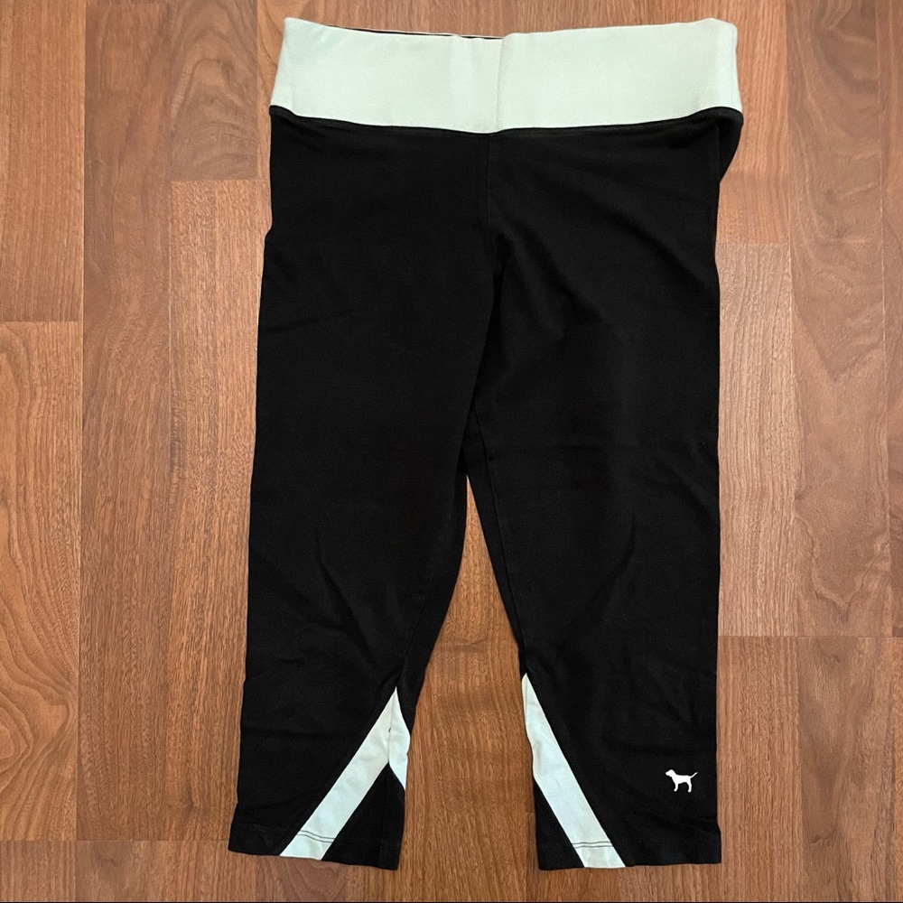 VS Pink Yoga Crop leggings